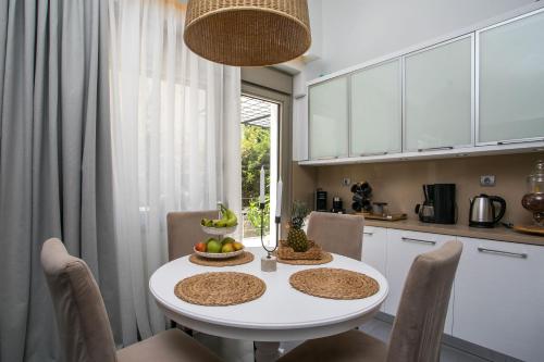 Rodi Luxury Apartment