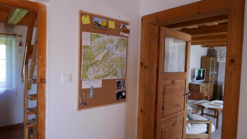 Cesta z mesta na Huty in Huti