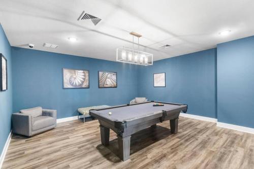 Luxury Living: 1BR Condo w/ Resort-Style Amenities in Melbourne, USA