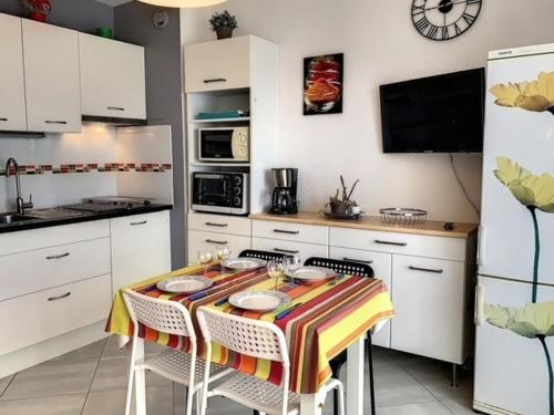 Studio Balaruc-les-Bains, 1 pièce, 4 personnes - FR-1-503-93 - Location saisonnière - Balaruc-les-Bains