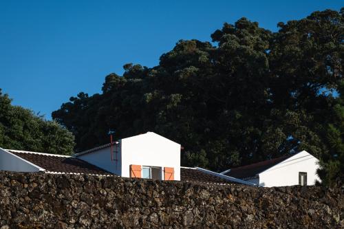 ENTRE MUROS - Turismo Rural - Casa com jardim e acesso direto ao mar, Ribeira Grande (fotografie 4)