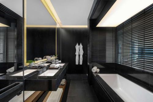 Upper House Chengdu Room Type - Studio 70 Double Room