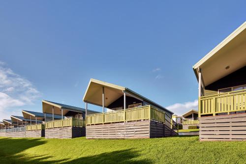 2 bedrooms, 3 beds