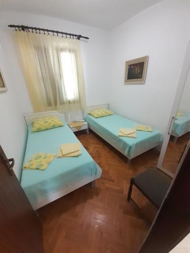Two-Bedroom Apartment with Terrace and Sea View image 7