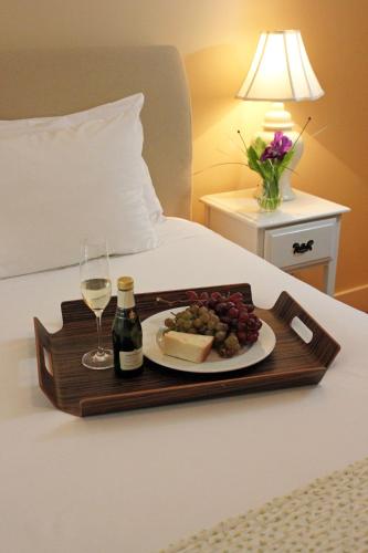 1 queen bed