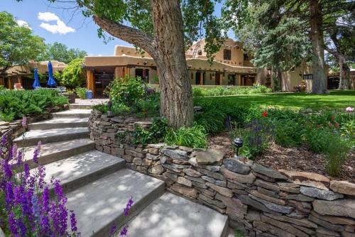 Inn on La Loma Plaza in Taos, USA