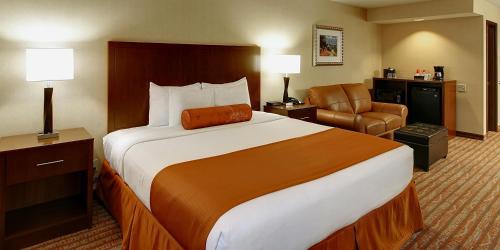 Phoenix Inn Suites Salem - main image