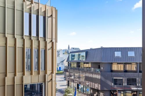 City View Lux in the City Center with Free Parking