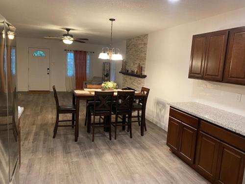 Entire cozy home in Madera (Kalifornia)