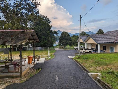 View, Villa with Titiwangsa Hill View in Kuala Kubu Bharu