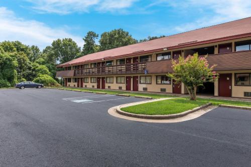 Red Roof Inn Hickory