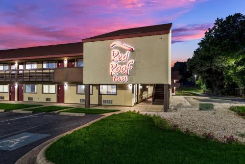 Red Roof Inn Hickory