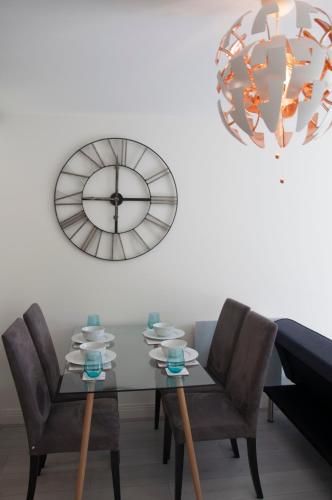 Watford Gemini Hurst