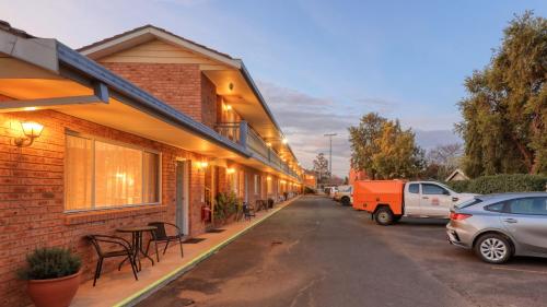 Blue Diamond Motor Inn