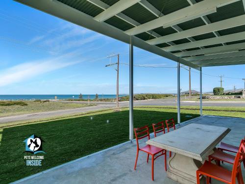 Cool Beach “Shack'' + Spectacular Views + Netflix