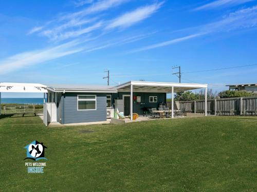 Cool Beach “Shack'' + Spectacular Views + Netflix