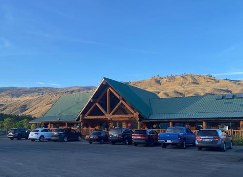 Bear's Claw Lodge