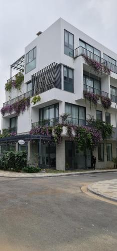 LEO HOMESTAY