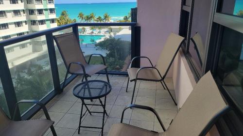 2 Bedroom 2 Bath Beachfront Condo on Miami Beach Millionaire Row detail