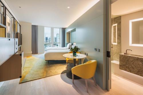 room detail thumbnail 0