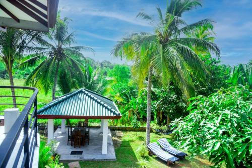 주변 환경, Villa A.SMS in 인두루와