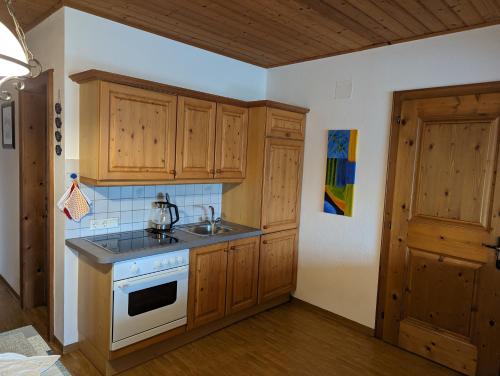Apartment with Mountain View