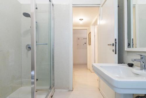 Anita Flexyrent apt in Brera district A.C. WiFi 4