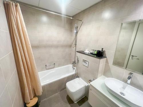 Modern Condo With Wide City Views From Balcony, Dubái (foto 8)