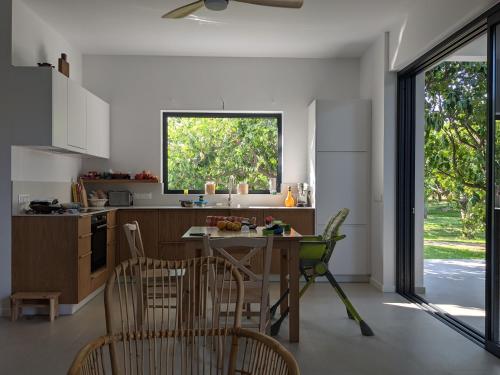 Létesítmények, Le Jardin de Temeni in Aigio (Pelopponese)