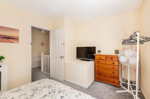 Charming Entire 2-Bedroom House in Milton Keynes