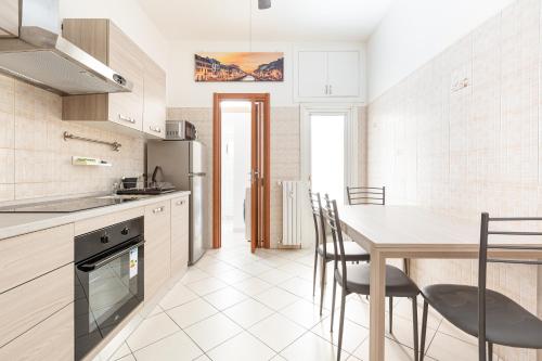  Ripamonti Budget Apartment with small Balcony in Mailand