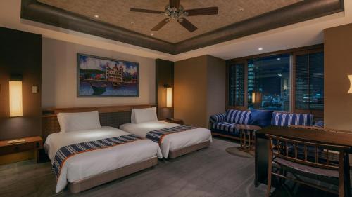 room detail thumbnail 1