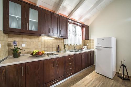 Superior Two-Bedroom Apartment image 7