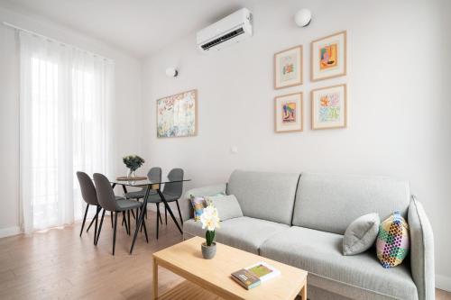 Room Canalejas - image 13