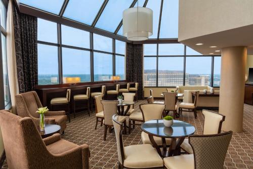 힐튼 알렉산드리아 마크 센터 - 로비