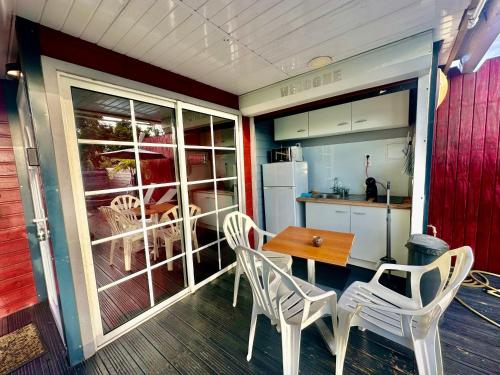 кухня, Gîte charmant avec piscine (Gite charmant avec piscine) in Lamentin