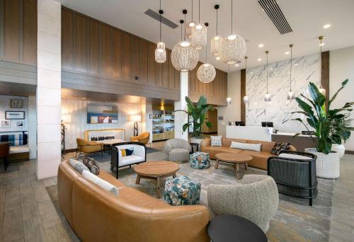 Inn At The Pier Pismo Beach, Curio Collection By Hilton