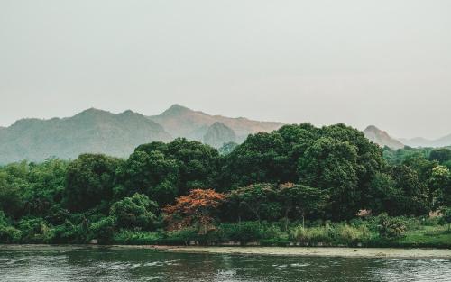 Natee The Riverfront Hotel Kanchanaburi