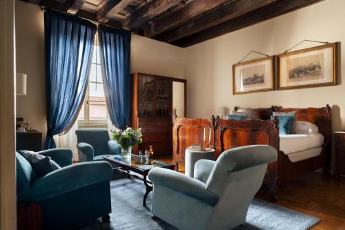 room detail thumbnail 0