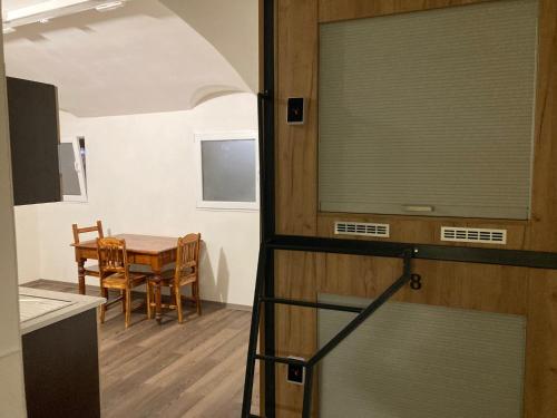 Capsule Hostel Top Wenceslas square – Prague, NY