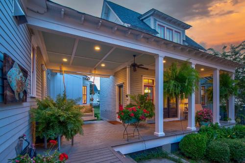 Summer Kitchen Cottage