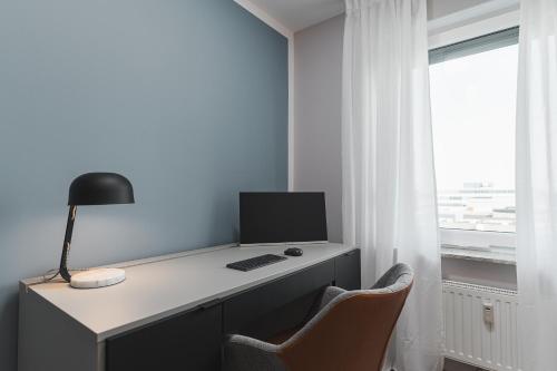 DELUXE APARTMENT 2 Schlafzimmer - kostenlos Parken - Messe Flughafen - Balkon - Netflix