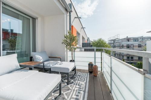 DELUXE APARTMENT 2 Schlafzimmer - kostenlos Parken - Messe Flughafen - Balkon - Netflix