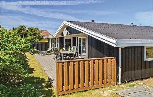 B&B Sønder Havrvig - Stunning Home In Hvide Sande With 4 Bedrooms, Sauna And Wifi - Bed and Breakfast Sønder Havrvig