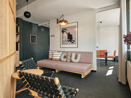 Oru Hub Hotel - image 2