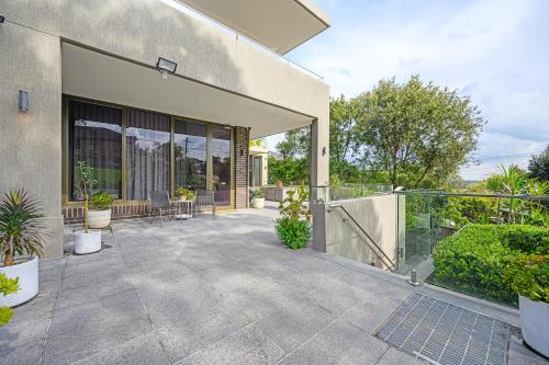 Putney Brand New Luxury House Pool & Waterview