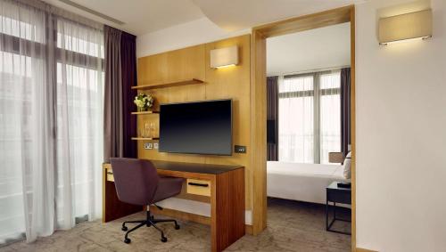room detail thumbnail 1