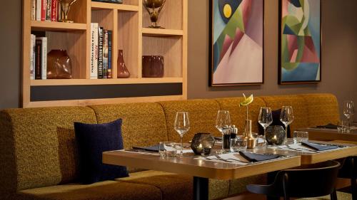 Park Plaza Utrecht - image 2