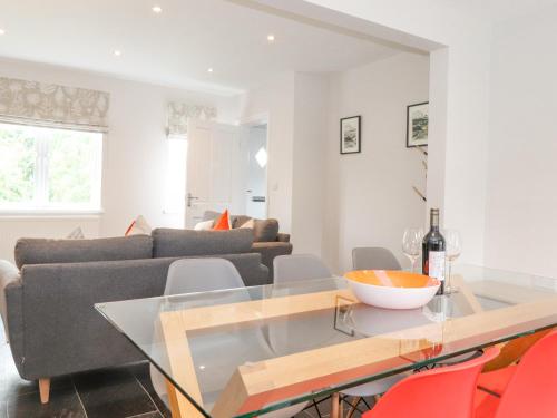 1 Millbank - image 2