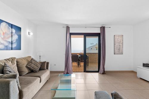 Paloma Beach Apartments - image 8